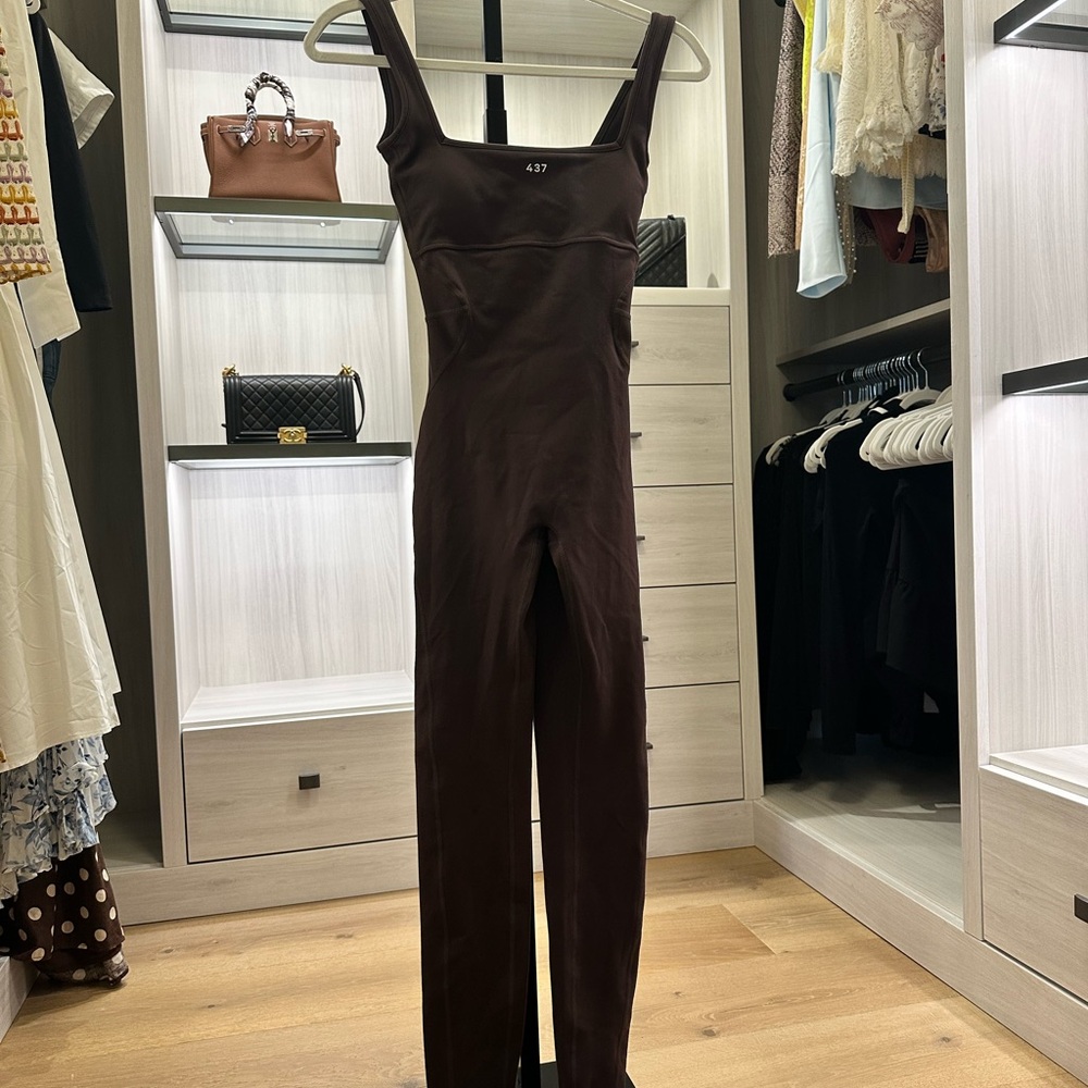 Activewear the Curve Onesie Jumpsuit by 437 - Picture 9 of 9